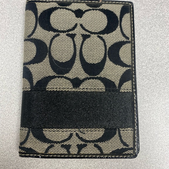 Coach Black and Beige Signature Pattern Wallet - Picture 1 of 4